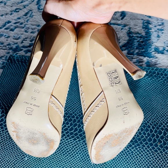 Via Spiga peep toe leather heels, cream size 6 - Picture 6 of 10